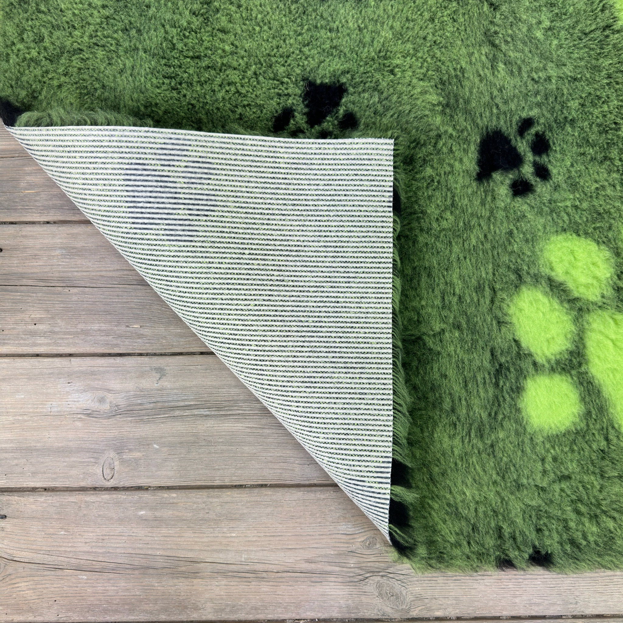 Lime Green Large Black Paw high grade Vet Bedding non-slip back bed fleece for pets